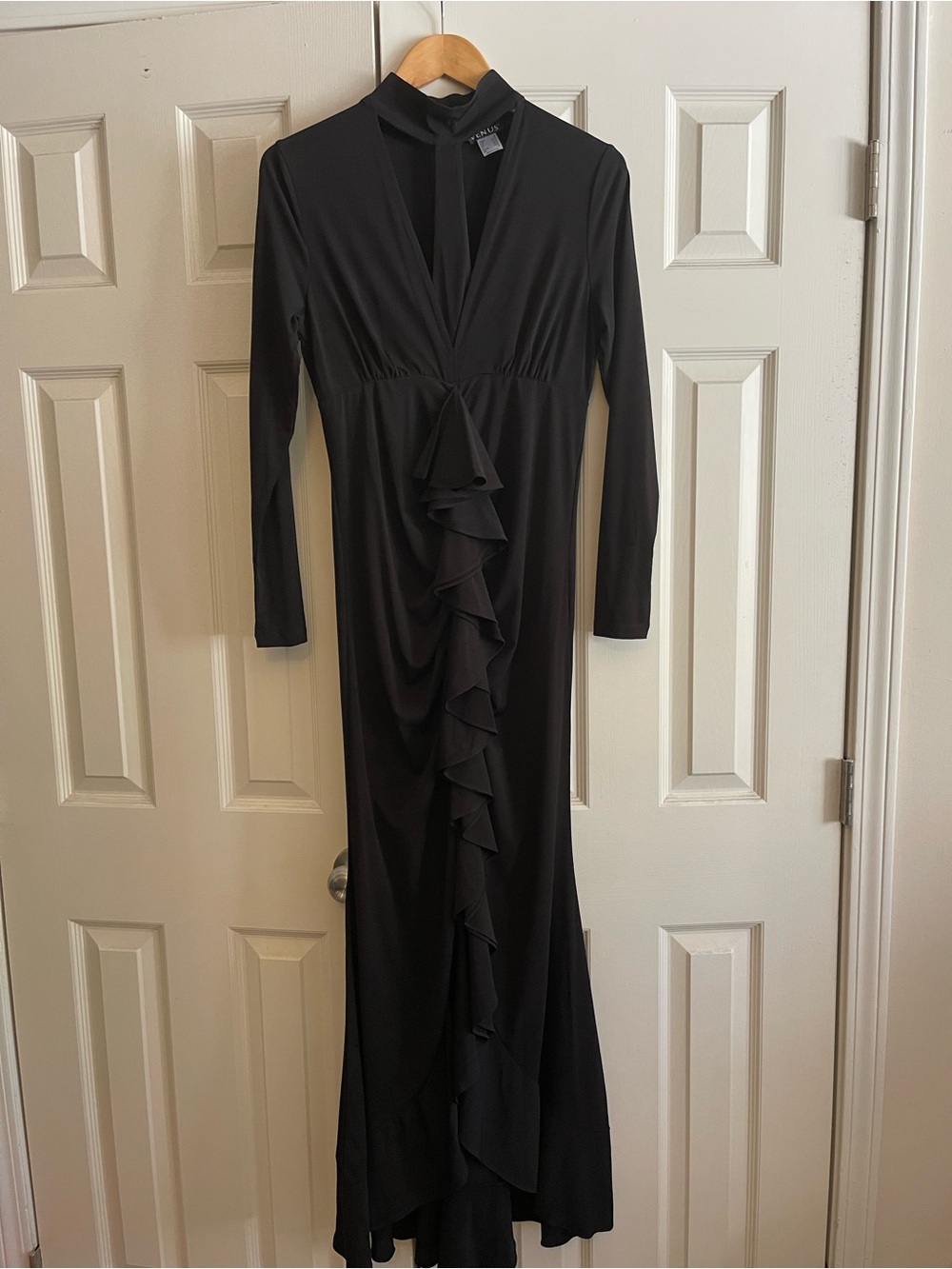 VENUS Black Long Sleeve Ruffled Maxi Dress